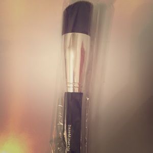 Bare Minerals Precision Face Brush BRAND NEW